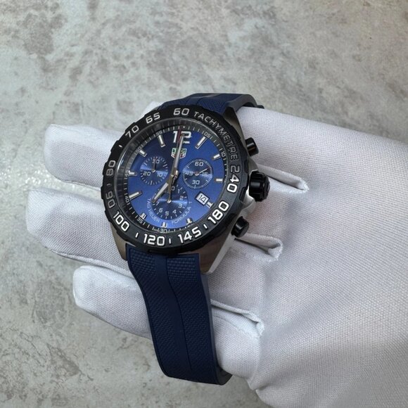 Authentic TAG Heuer Formula 1 Chronograph Quartz Blue Rubber Watch - Picture 3 of 11